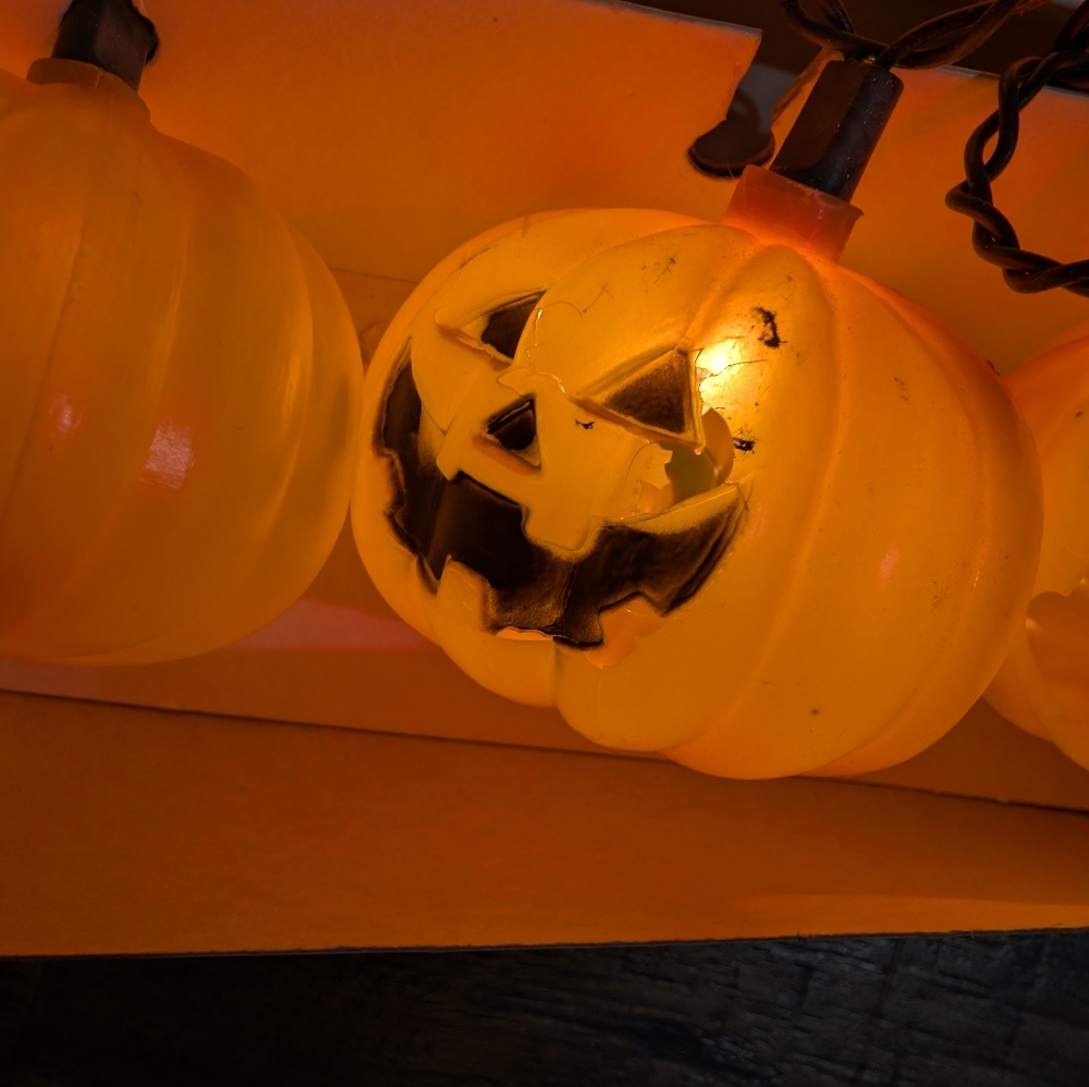 Vintage Jack-o'-lantern Halloween Lights - Picture 7 of 10